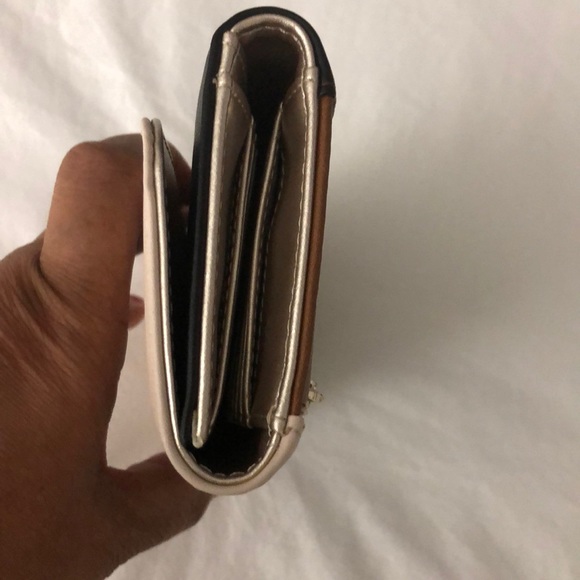 Guess wallet - Picture 6 of 6